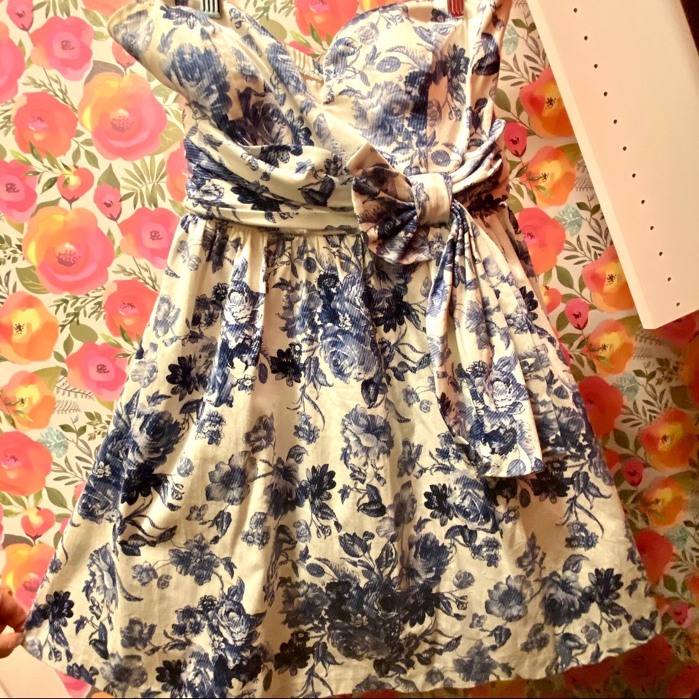 Akira Chicago Blue & White Floral Dress